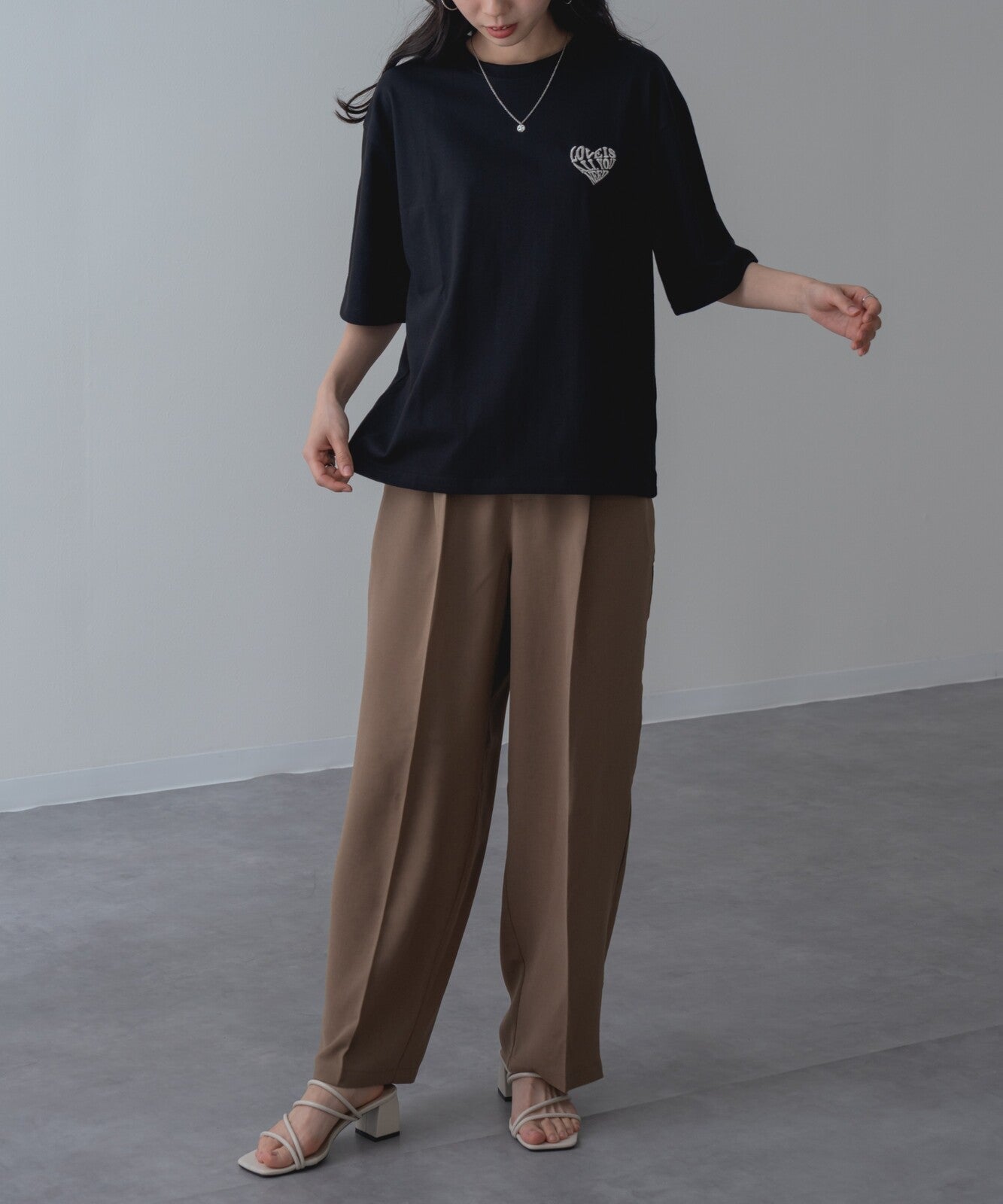 【botanical】ハート刺繍半袖Tシャツ