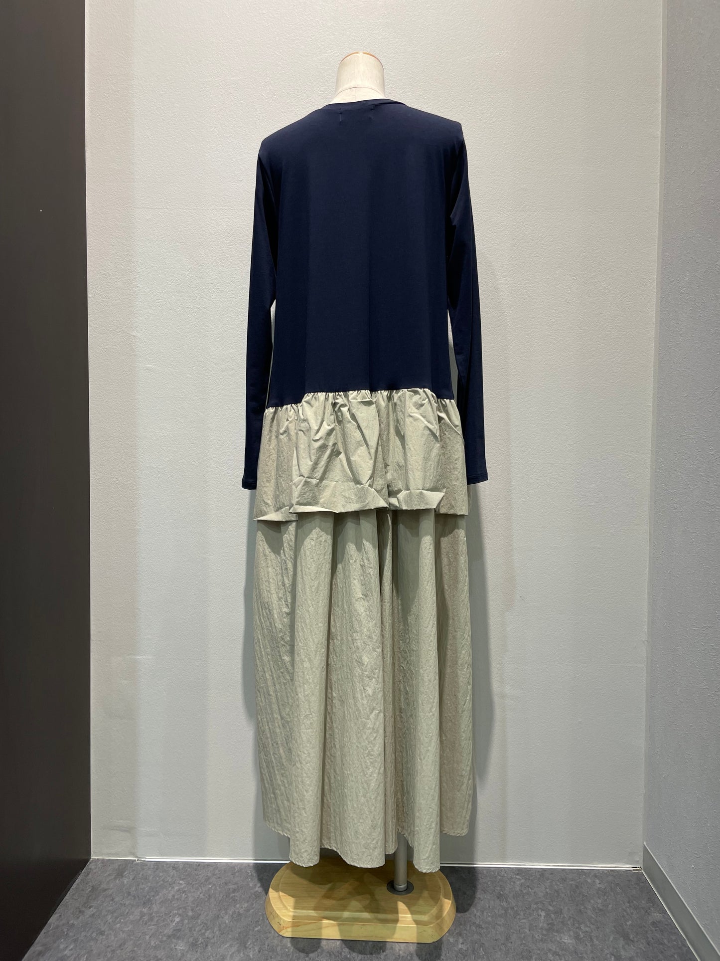 【Mewl】タフタドッキングワンピース