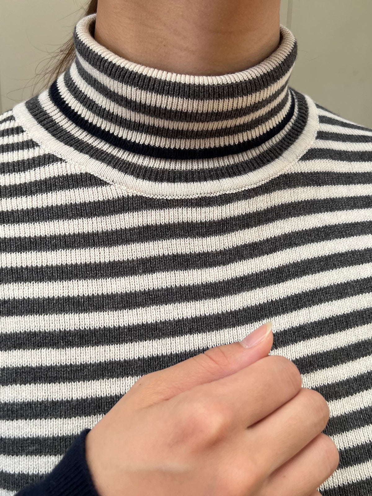 【SOSOTTO】コットンカシミア配色ボーダータートルネックプルオーバー