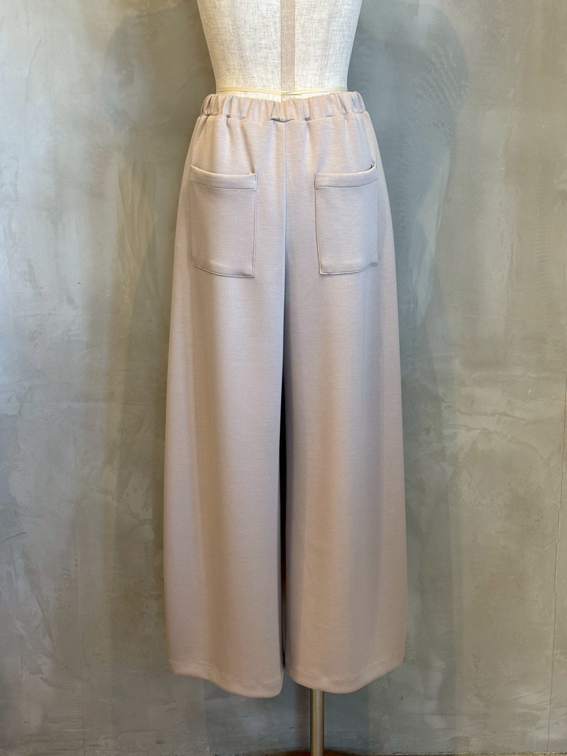 【CYNICAL】ダンボールカーブパンツ