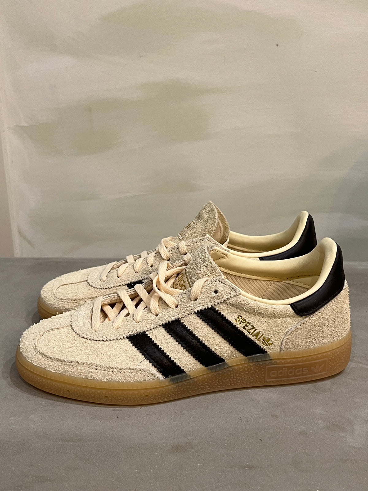 【adidas】HANDBALL SPEZIAL