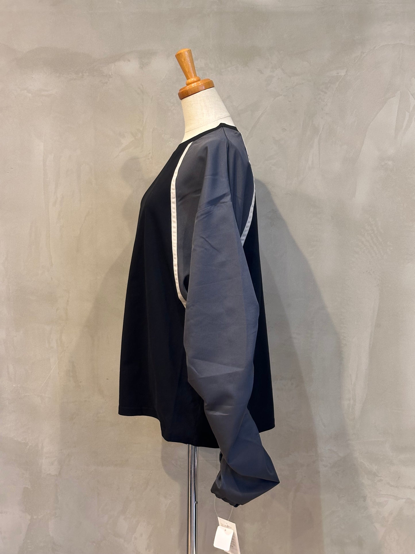 【botanical】配色ライン異素材プルオーバー