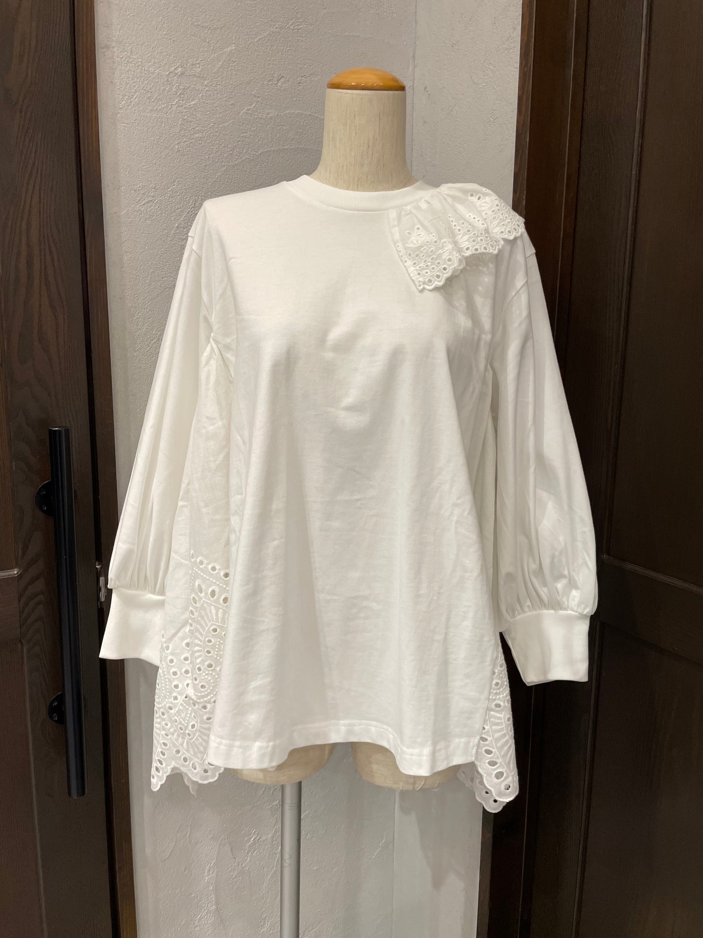 【THOMAS MAGPIE】レースフリルプルオーバー