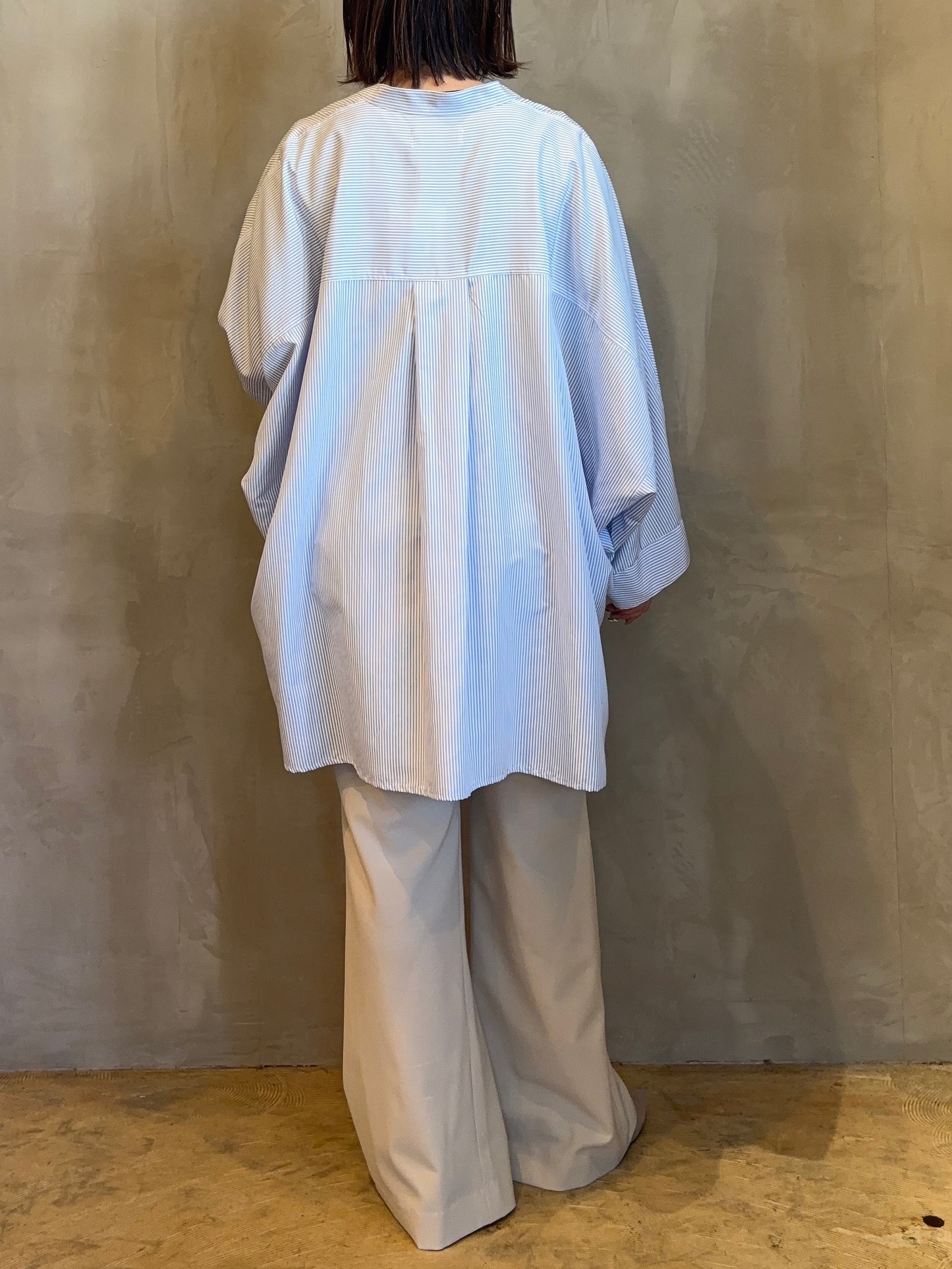 【ACUTA】ピンストライプブロードドルマンポンチョシャツ