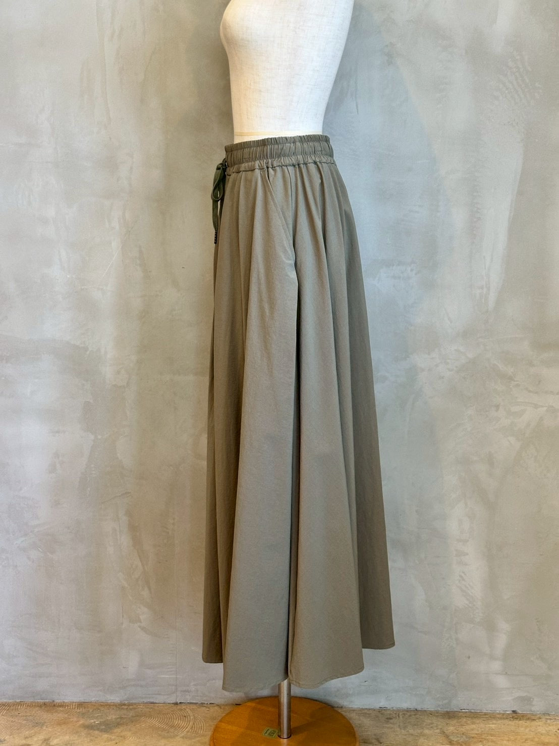 【CYNICAL】ギャザーロングスカート