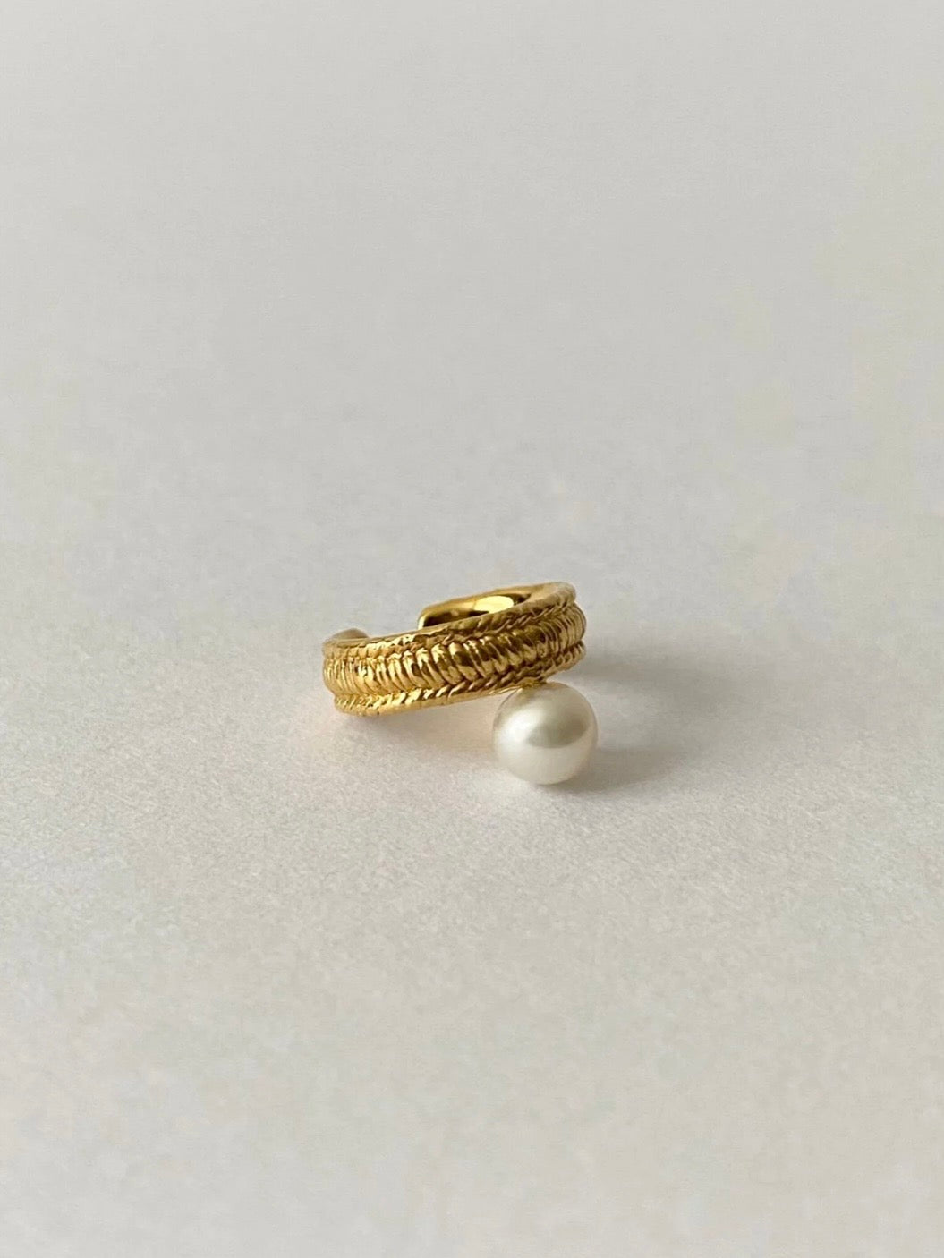 〈予約〉【flavour】ブレードイヤーカフ GOLD