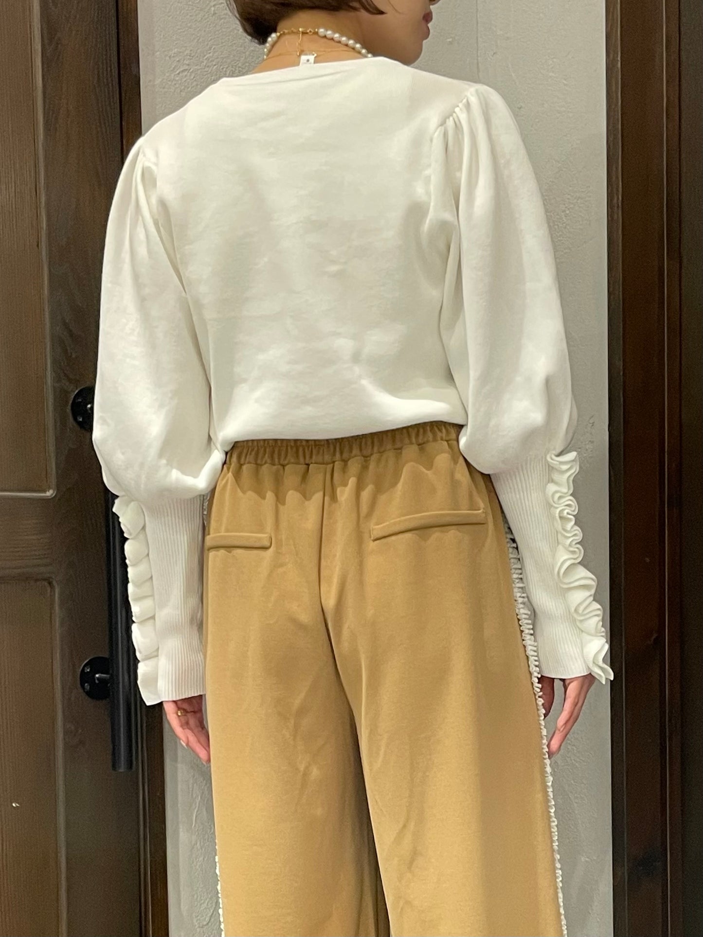 【botanical】パフスリーブ袖フリルニット