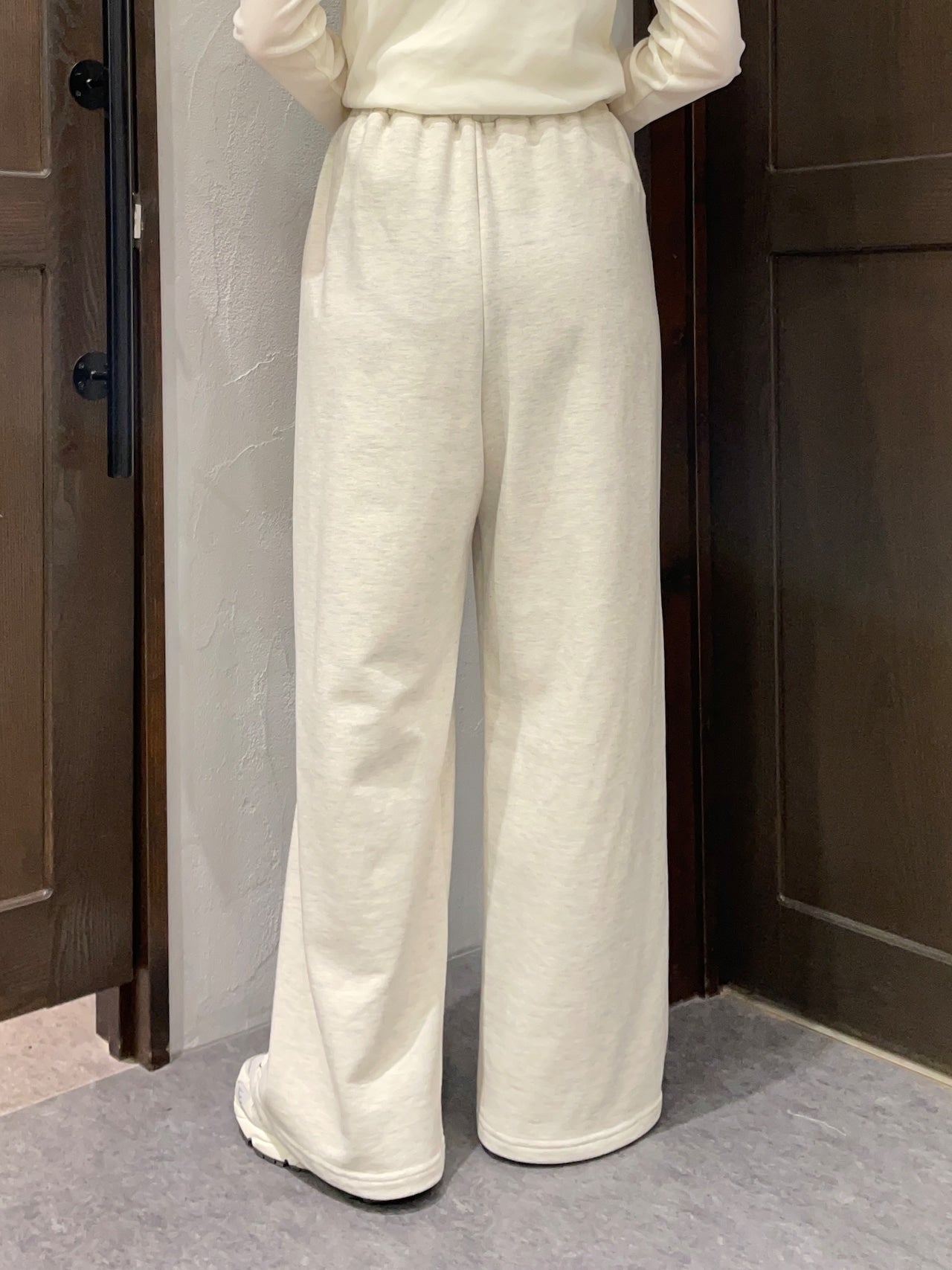 【Eimee Law】サイドロゴ＆レーススエットパンツ