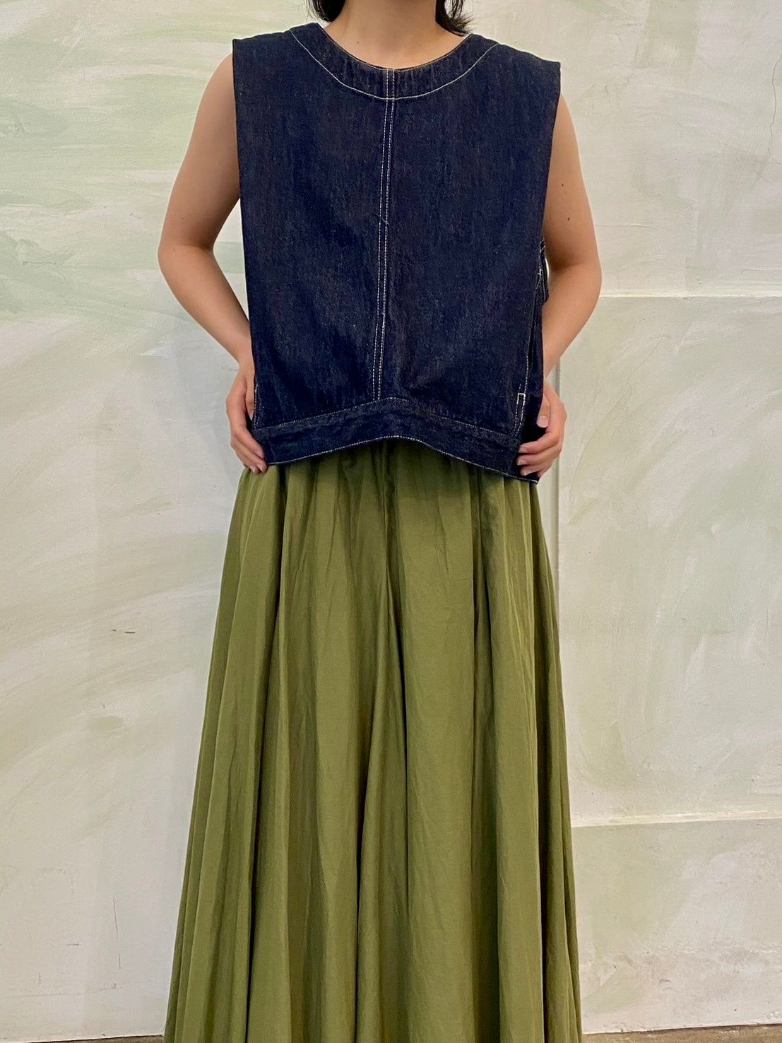 【mizuiro ind】　デニムベスト(ONEWASH)