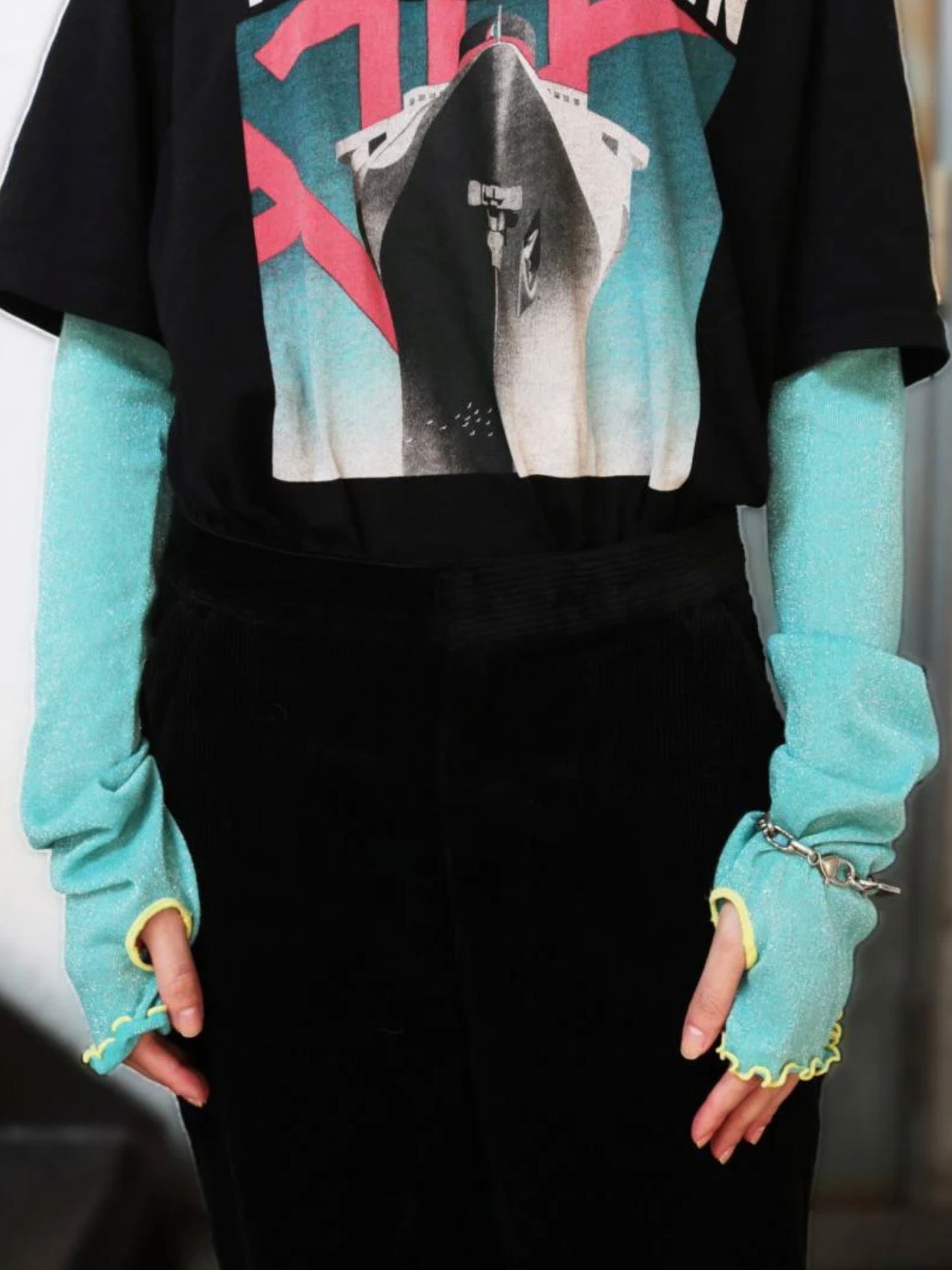 【KIVISDOU】UVカットスパークル アームカバー (ラメ)