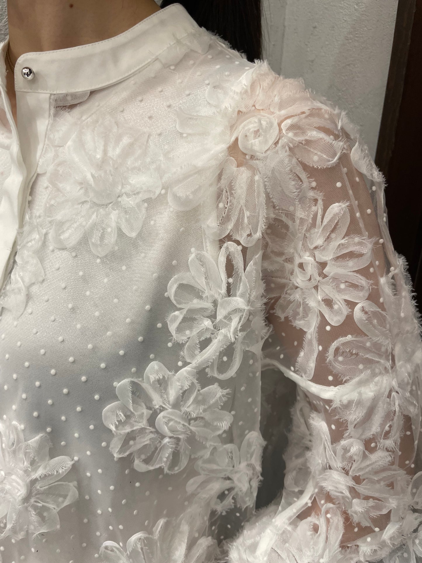 【TORAZZO DONNA】フラワードットシアーブラウス