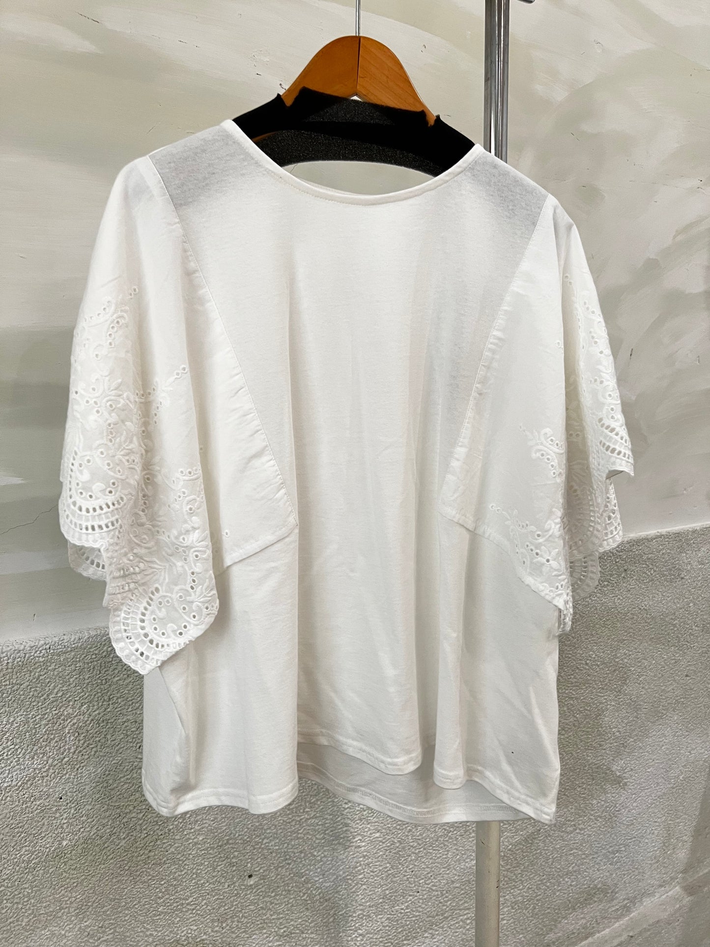 【botanical】フレアスリーブ刺繍レースカット