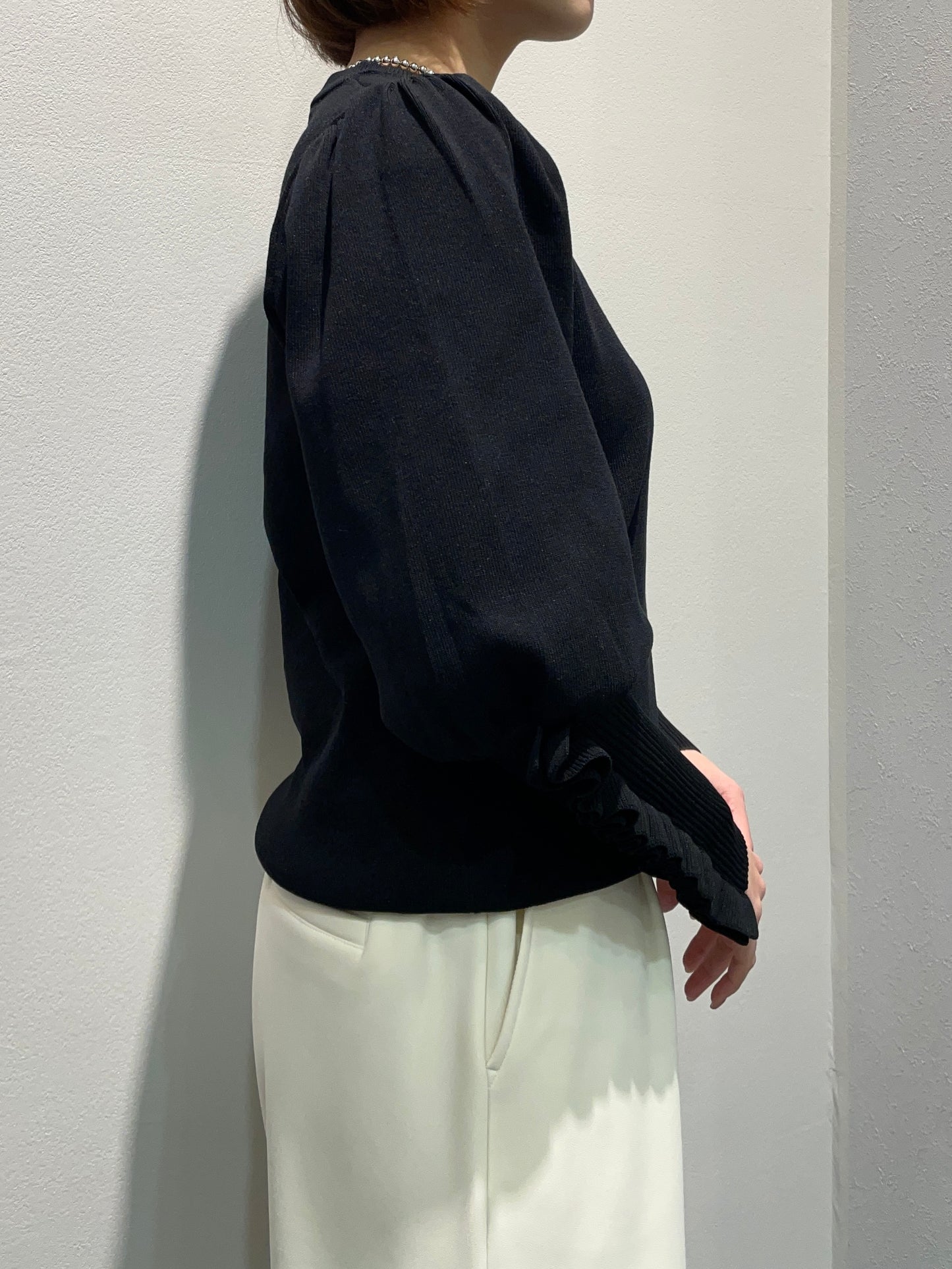 【botanical】パフスリーブ袖フリルニット