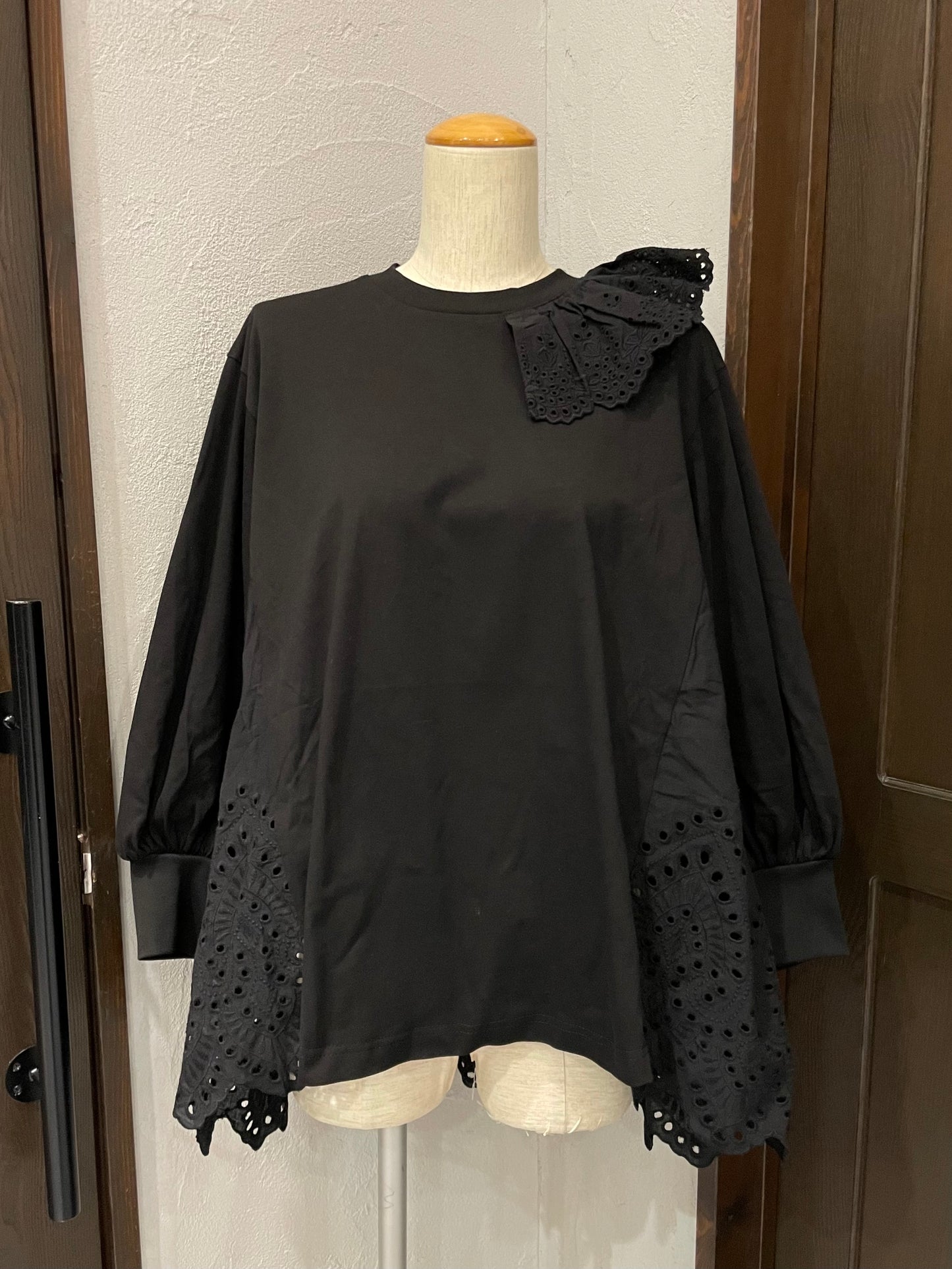 【THOMAS MAGPIE】レースフリルプルオーバー