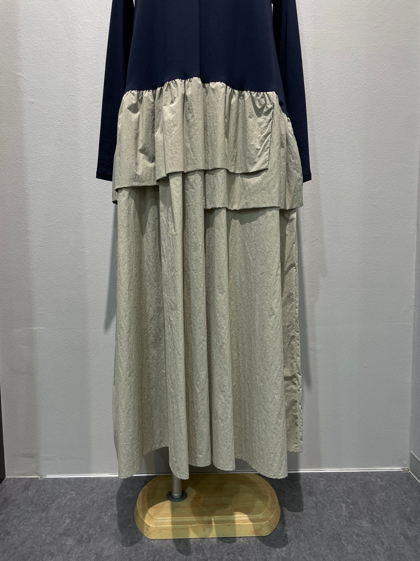 【Mewl】タフタドッキングワンピース