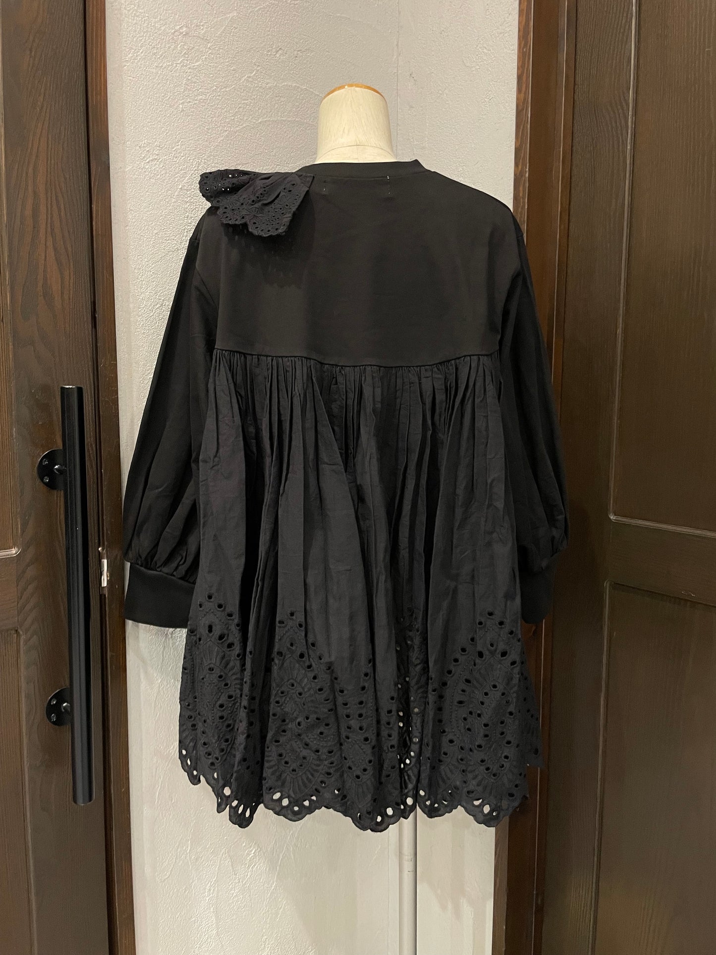 【THOMAS MAGPIE】レースフリルプルオーバー