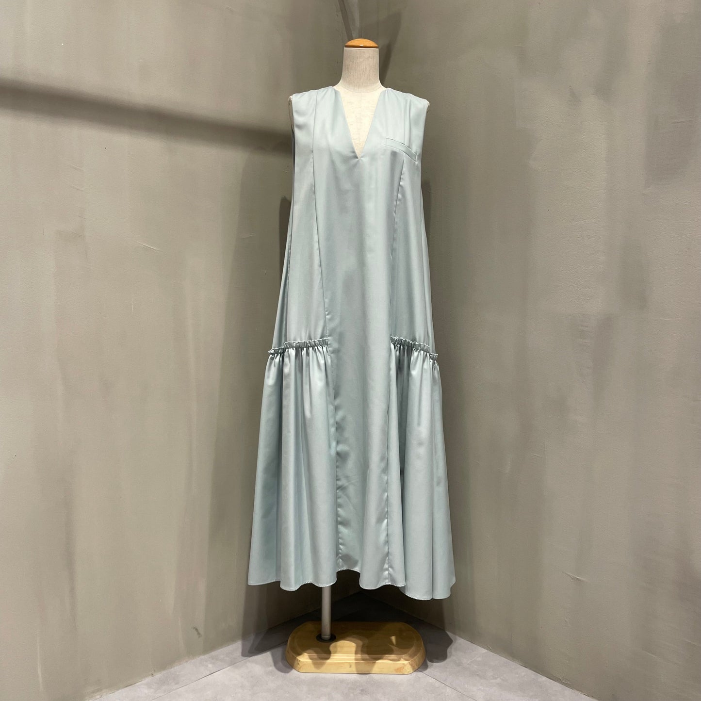 【anana】ボリュームジャンパースカート