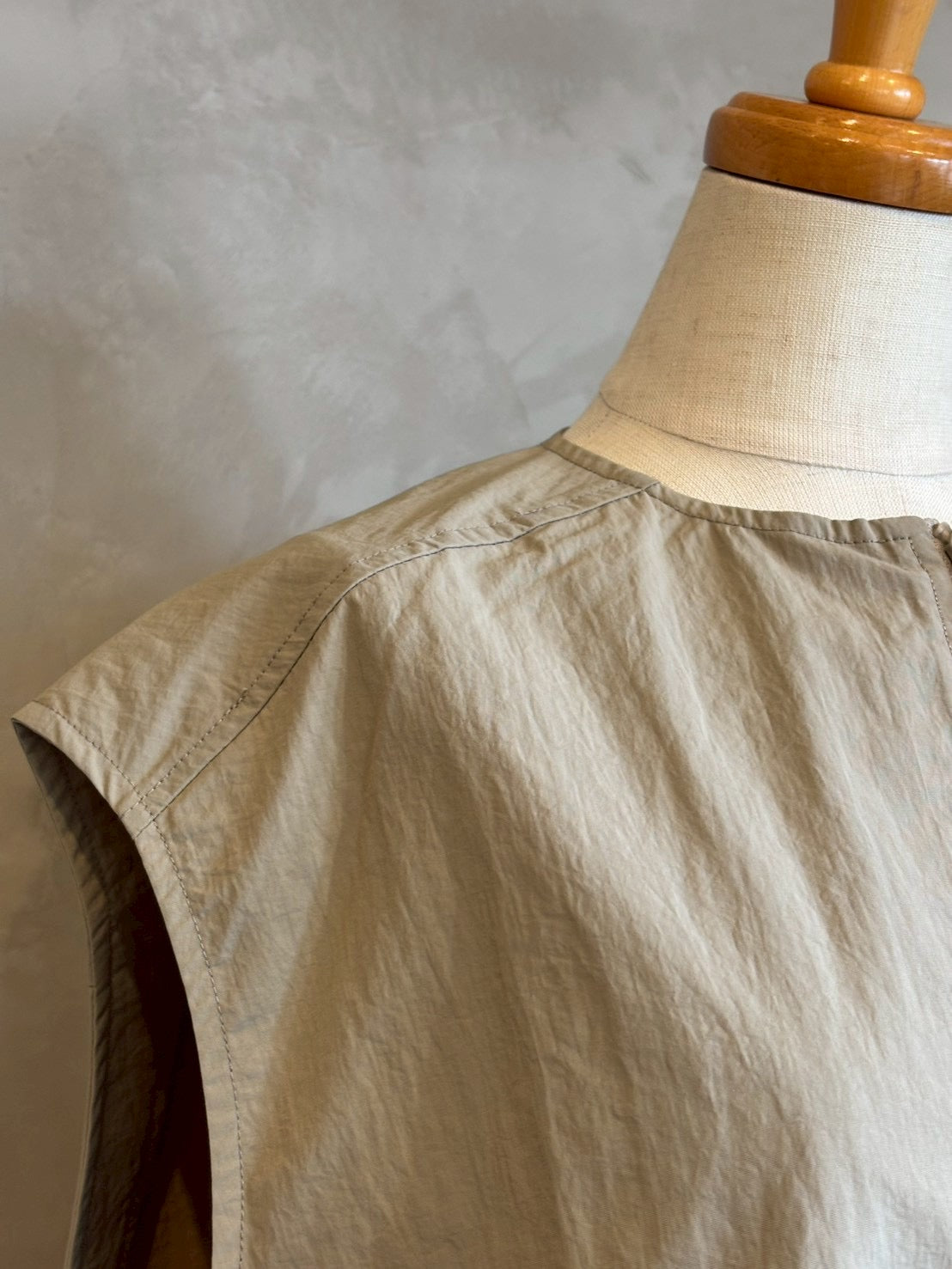 【maomade】 ヴィンテージウェザーバルーンシルエットZIP UPベスト