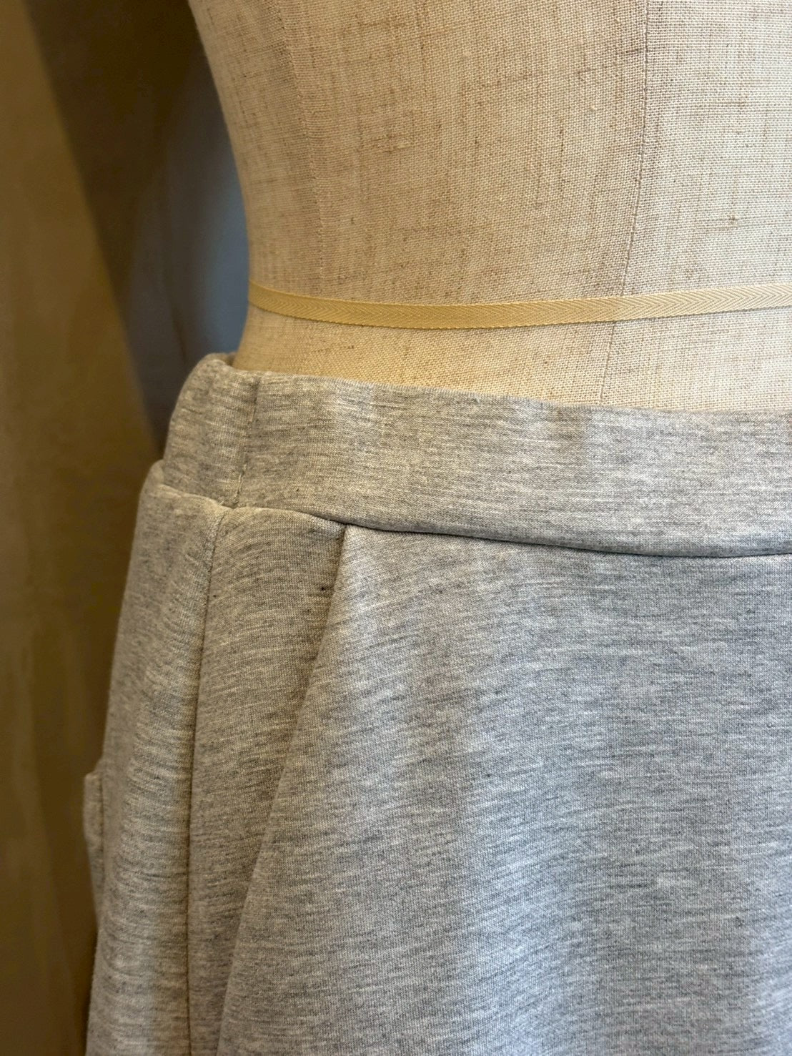 【CYNICAL】ダンボールカーブパンツ