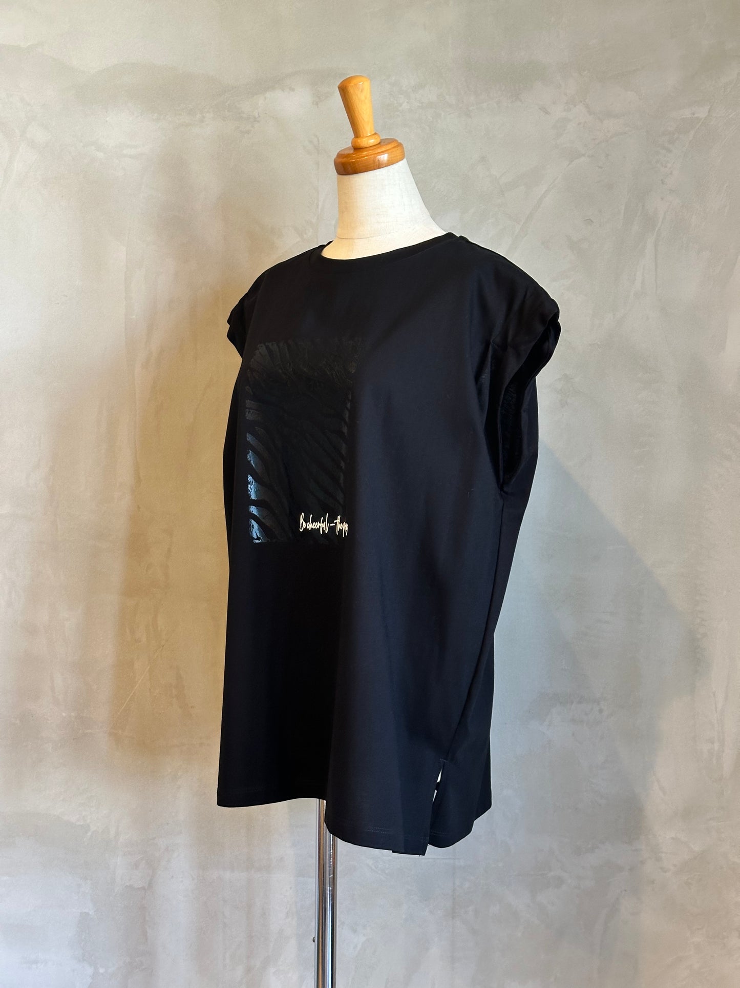 【NOUQUE】箔プリントボックスTEE