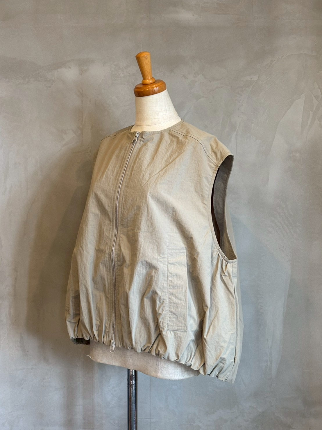 【maomade】 ヴィンテージウェザーバルーンシルエットZIP UPベスト
