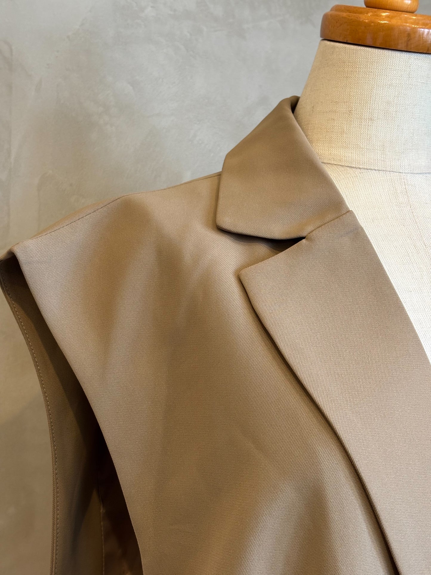 【botanical】ポリツイル バックファスナーベスト