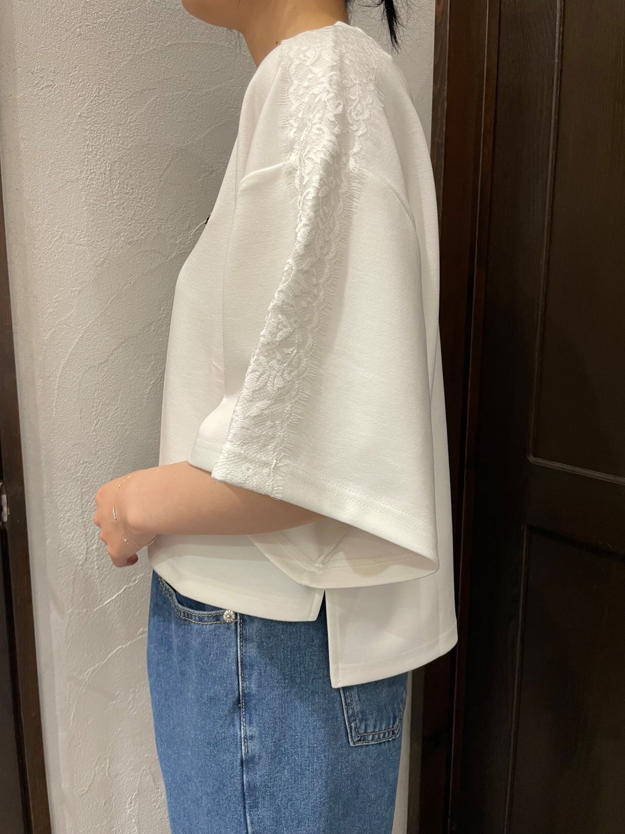 【TRANOI】トラ刺繍レースライントップス