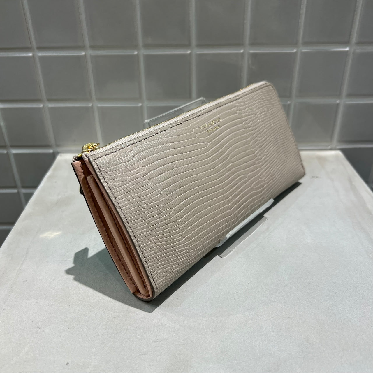 VIOLAd'ORO/L字ジップ長財布