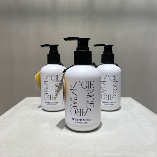 【and SEASON select】AROMA　BodyMilk