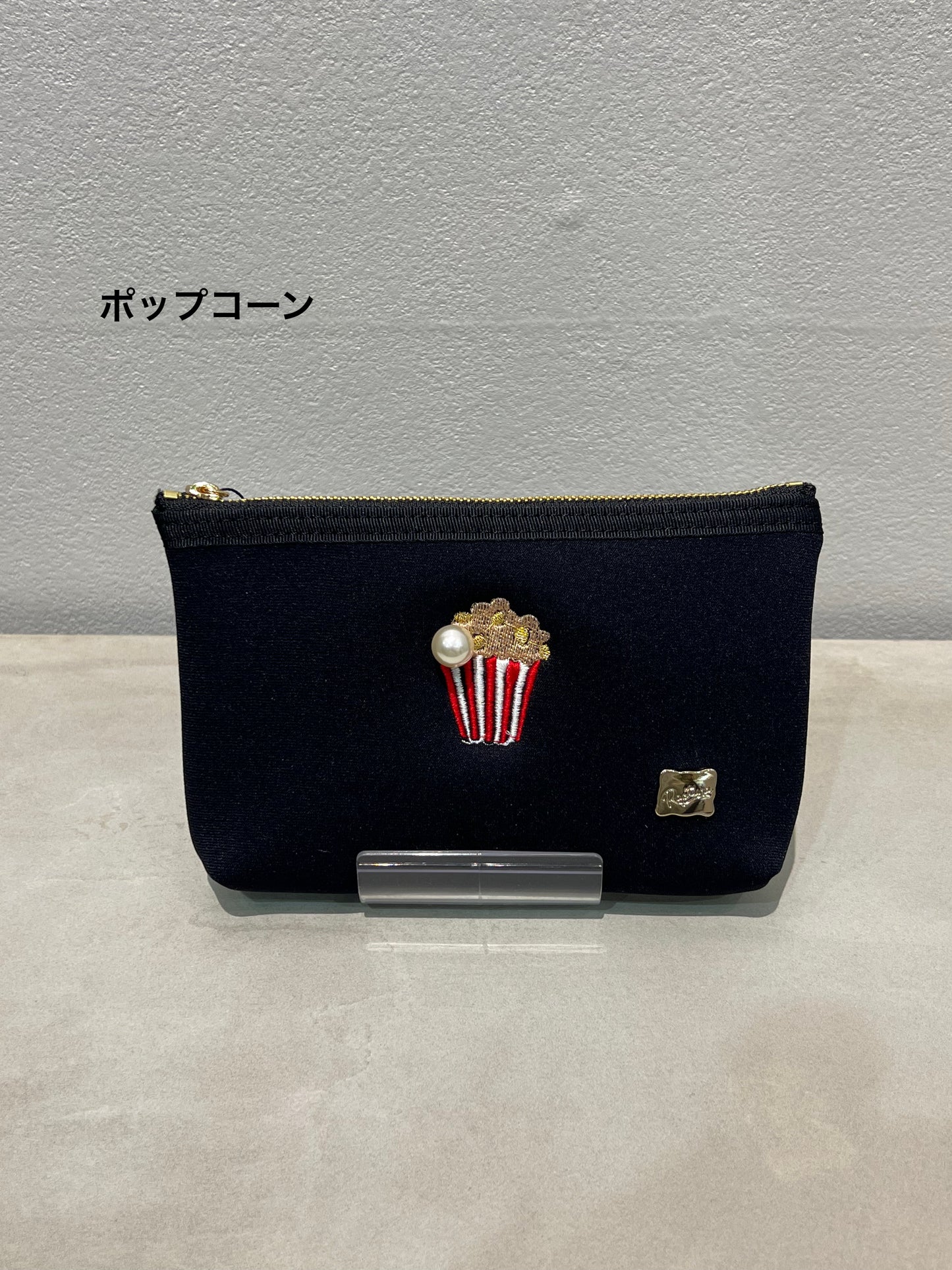 【Rapture】ネイプルズ モチーフ刺繍ポーチ -Sサイズ-