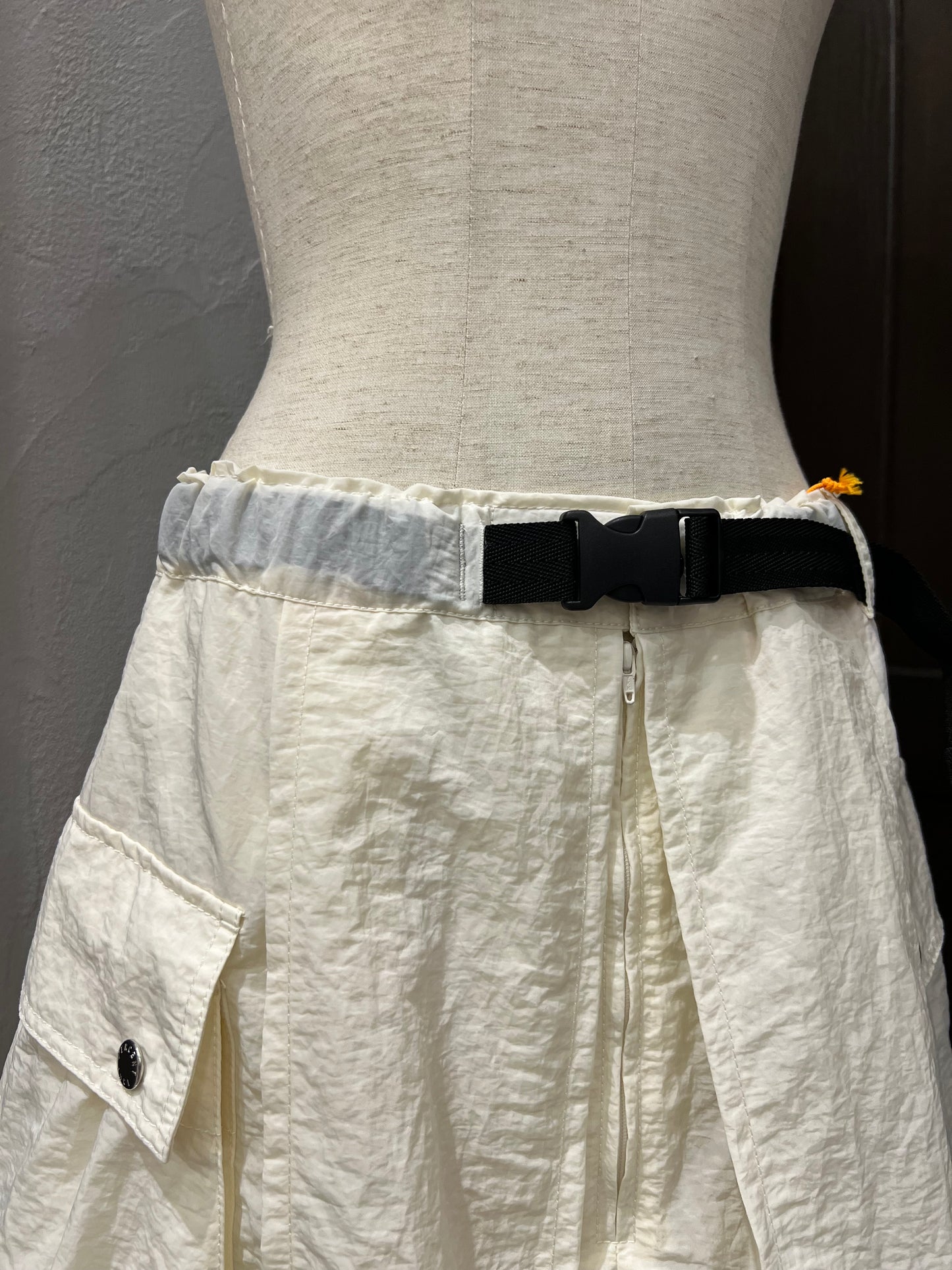 【USU GALLERY】USU GALLERYナイロンフレアスカート