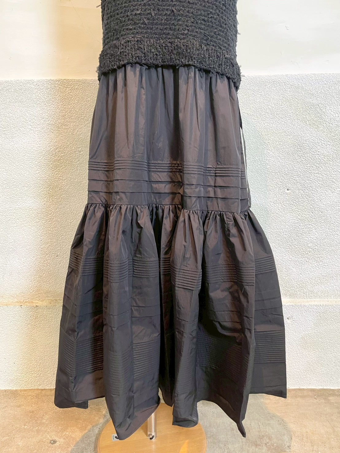 【EN'DAY】【大人のこなれスタイル】ニット×ティアード ワンピース Black×Black