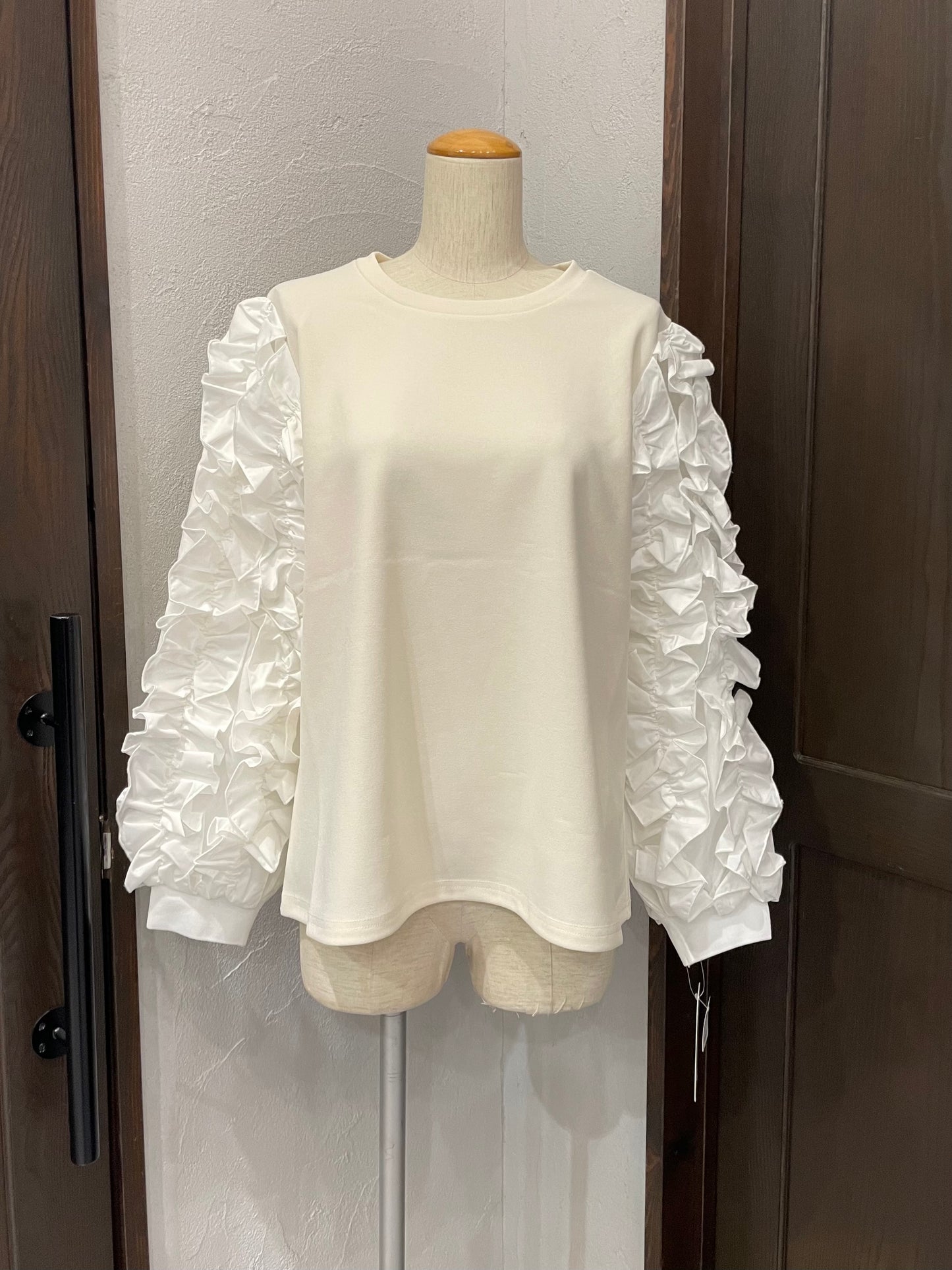 【botanical】袖フリルプルオーバー