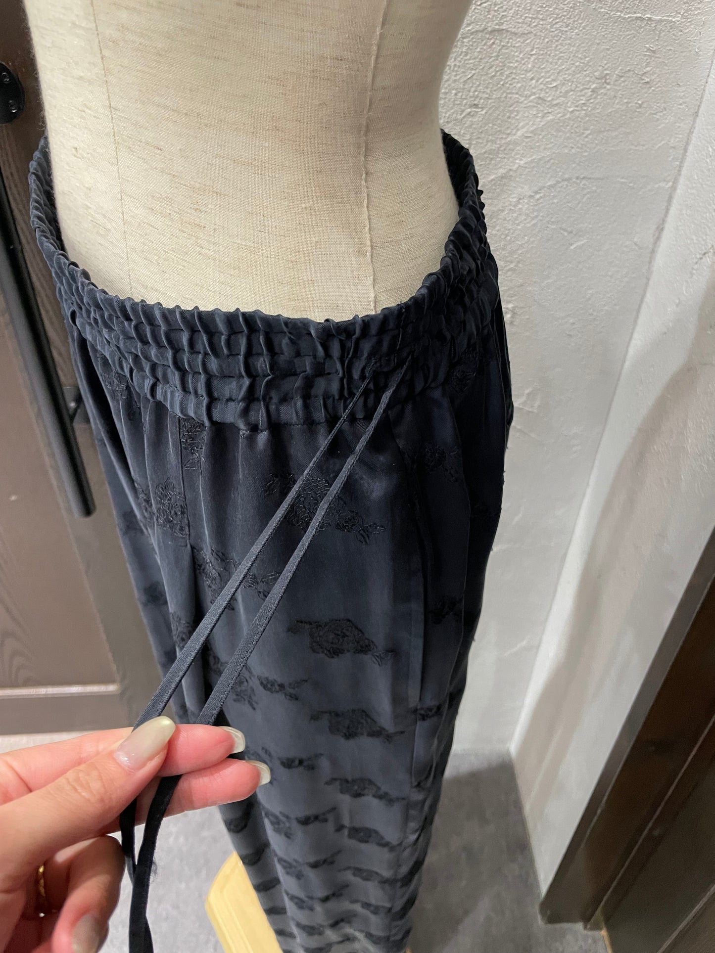 【TICCA】キュプラエンブロイダリーパンツ