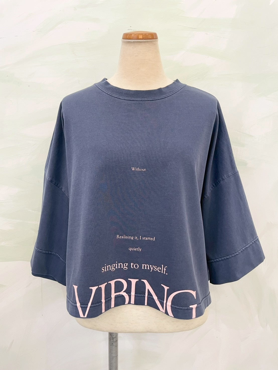 【botanical】ピグメント製品染め オーバーロゴTシャツ