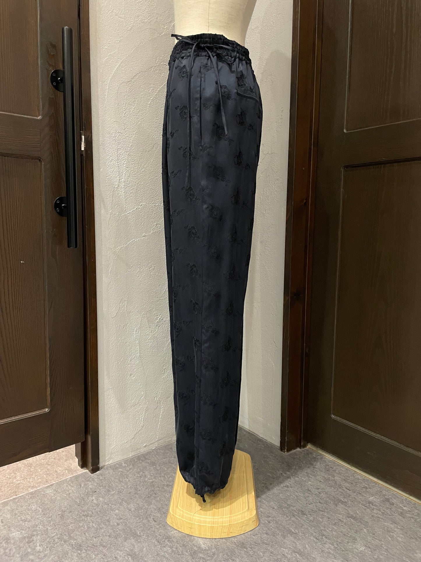 【TICCA】キュプラエンブロイダリーパンツ