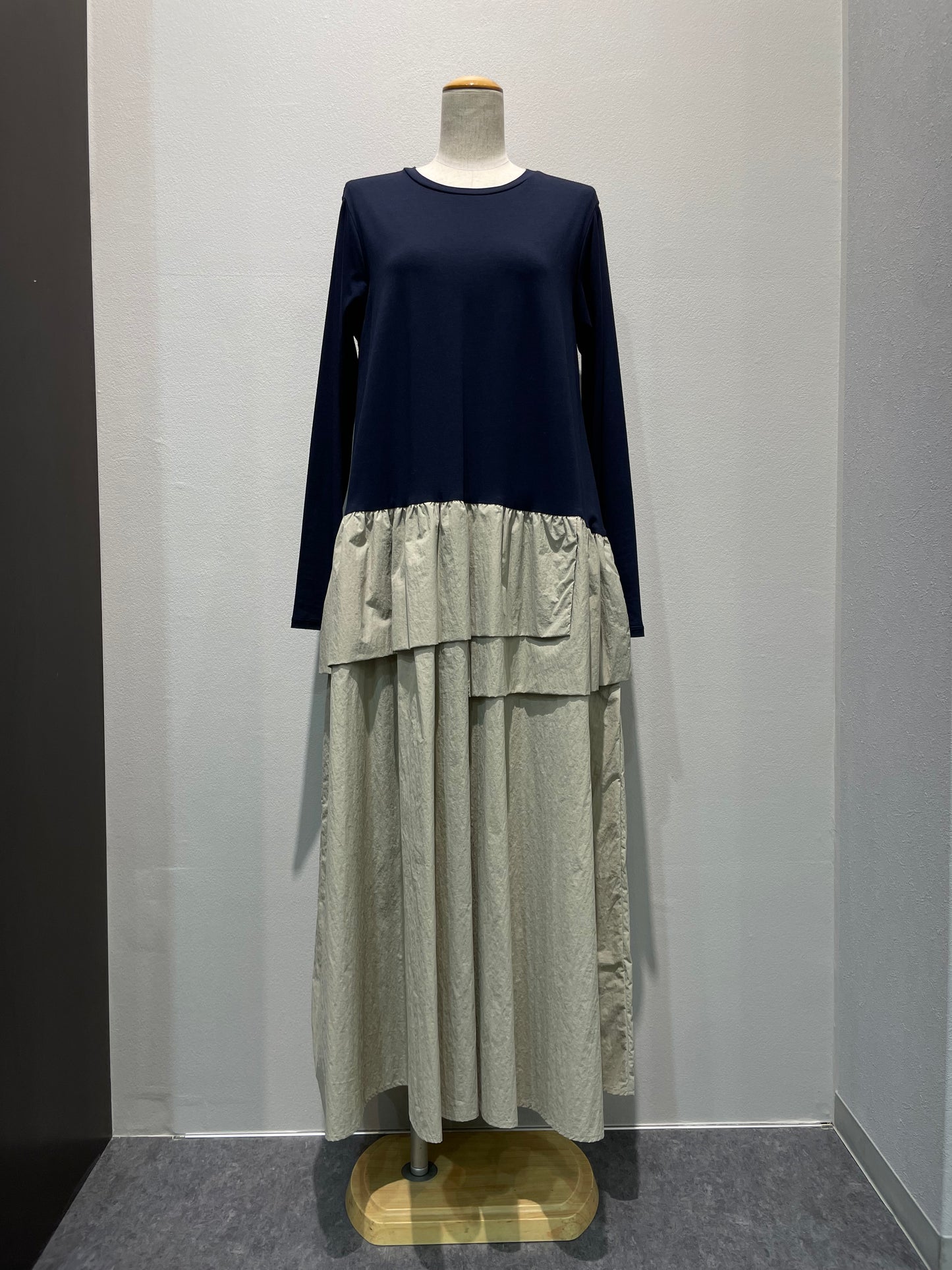 【Mewl】タフタドッキングワンピース