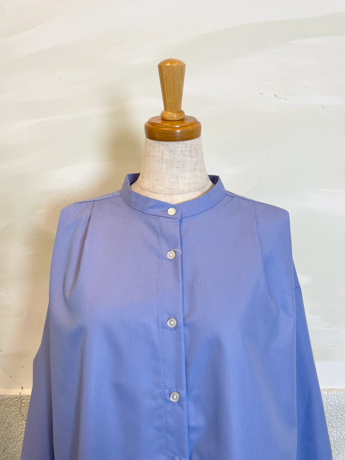 【お手入れ楽々！洗濯機洗い◎】【botanical】バックタックデザインブラウス