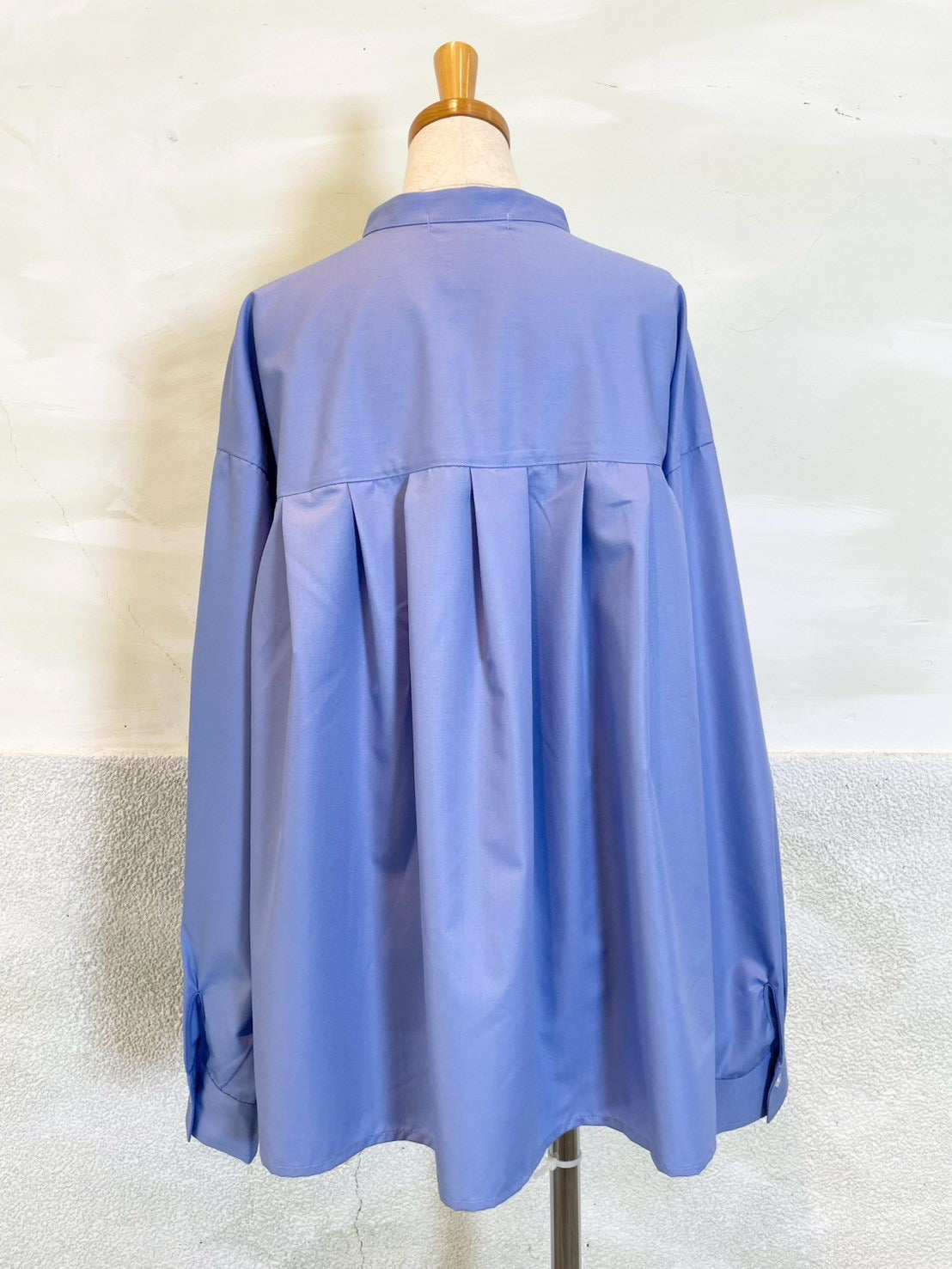 【お手入れ楽々！洗濯機洗い◎】【botanical】バックタックデザインブラウス