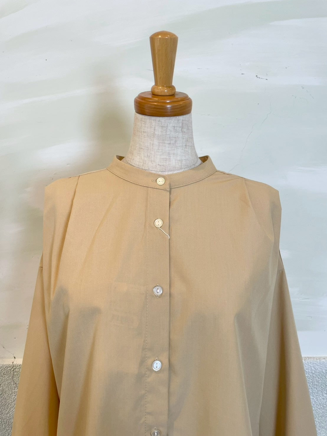 【お手入れ楽々！洗濯機洗い◎】【botanical】バックタックデザインブラウス