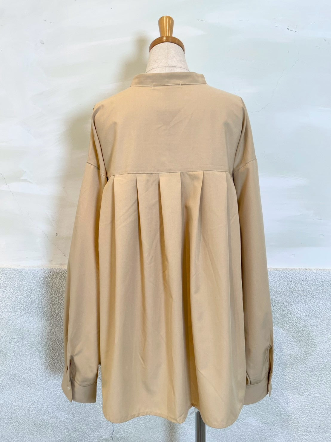 【お手入れ楽々！洗濯機洗い◎】【botanical】バックタックデザインブラウス