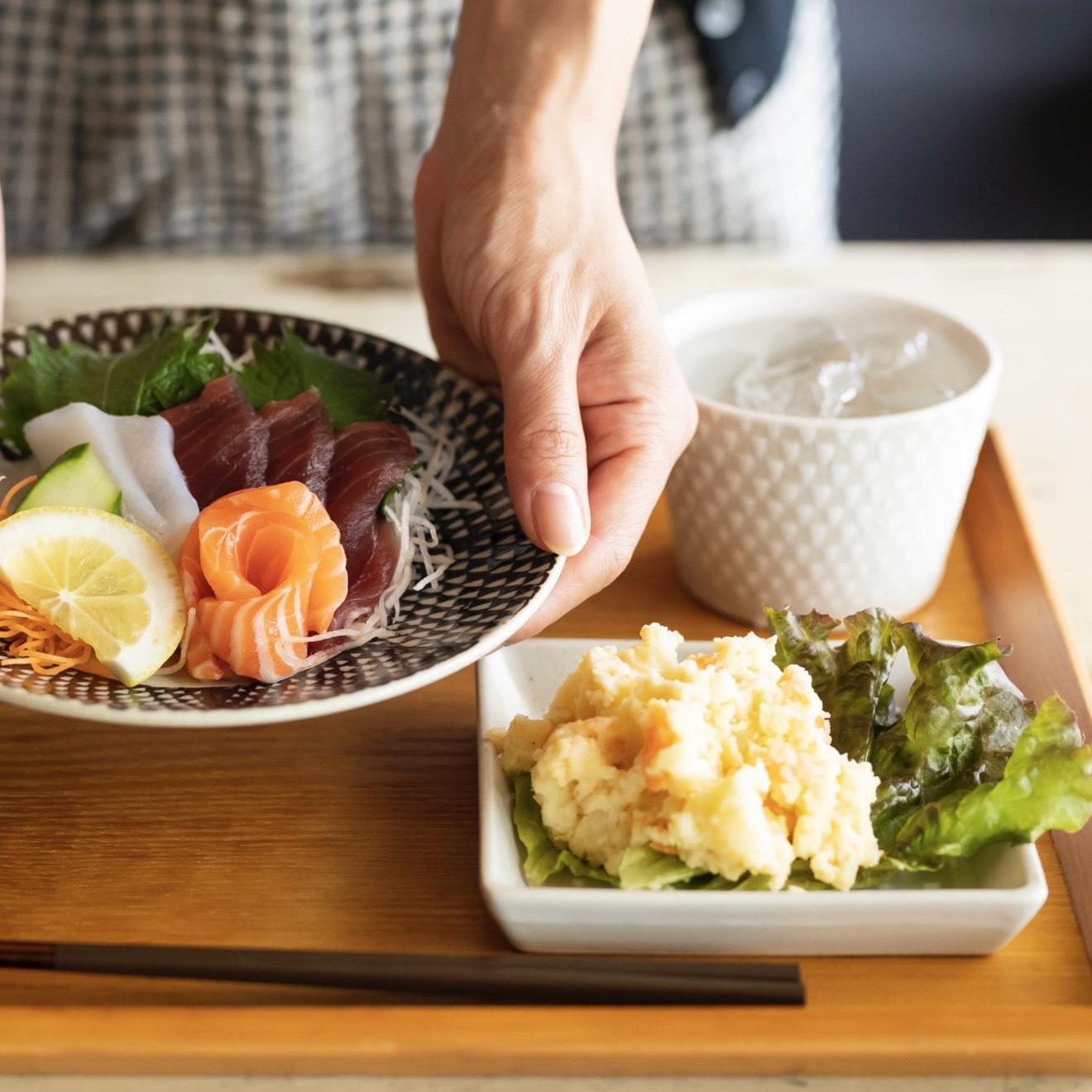 [Nagasaki] Hasami Yaki Eye Yuu Honorai Plate White