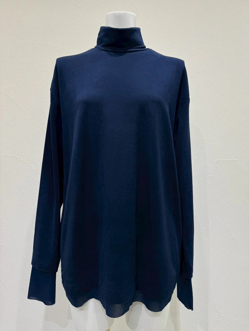 【予約商品】CYAN tokyo/スリットタートルウォームトップス