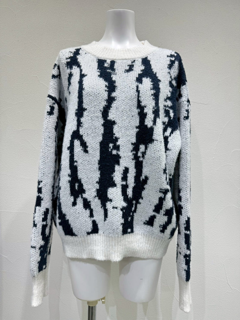 【予約商品】CYAN tokyo/ジオメトジャガードニット