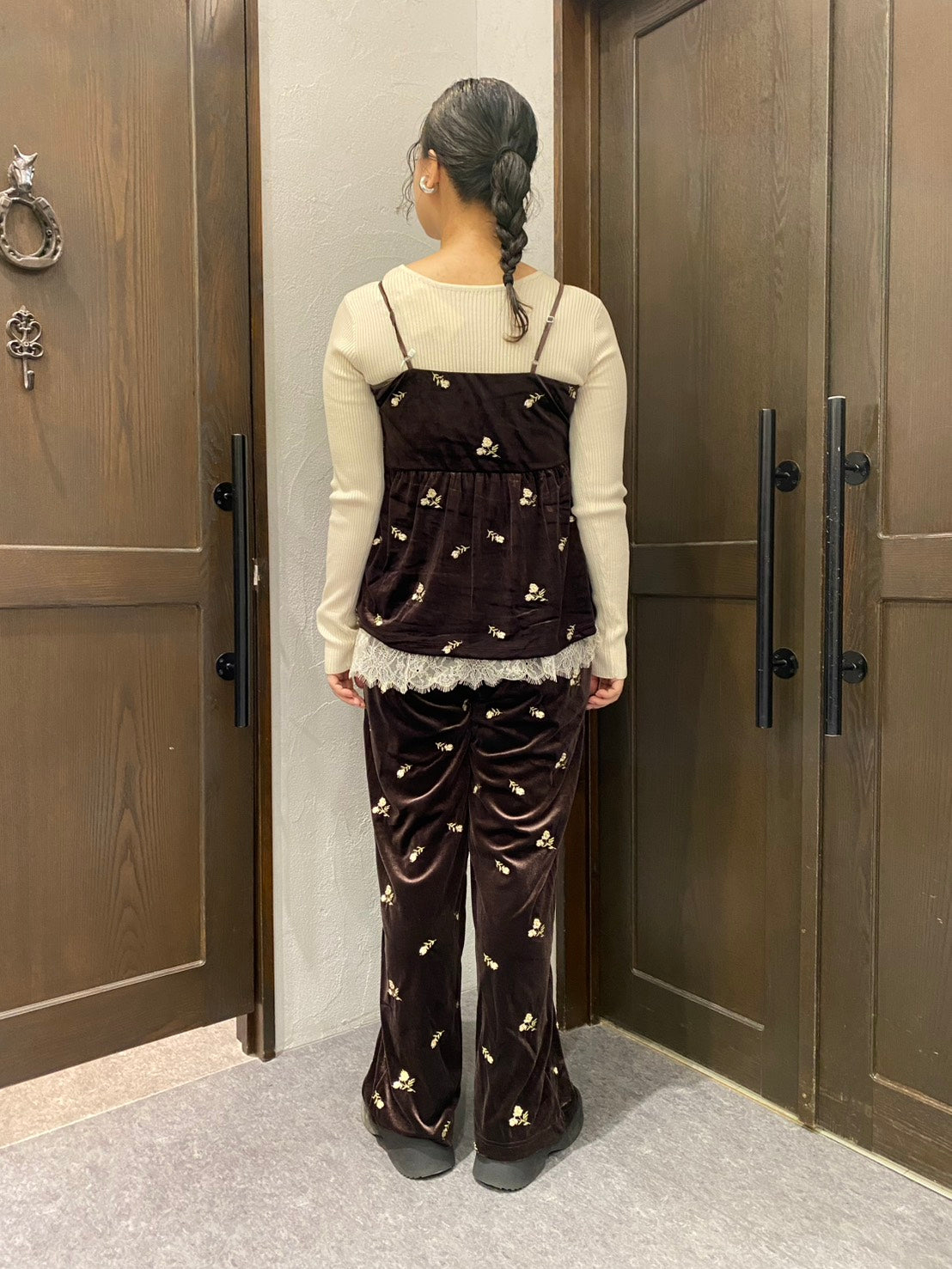 【botanical】小花柄刺繡ベロアキャミソール
