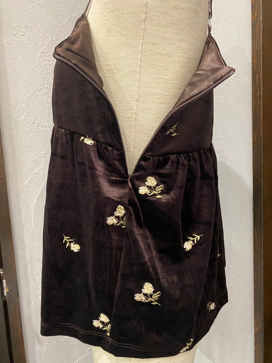 【botanical】小花柄刺繡ベロアキャミソール