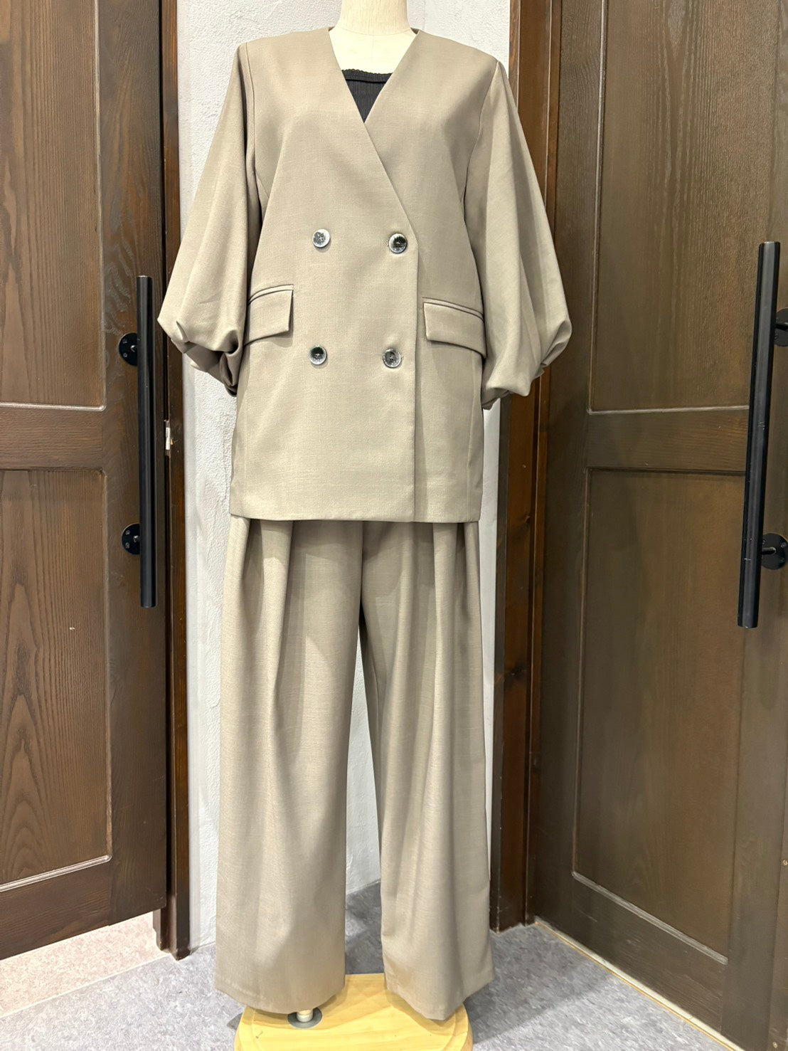 【MARGAUX VINTAGE】ロゴウエストタックパンツ
