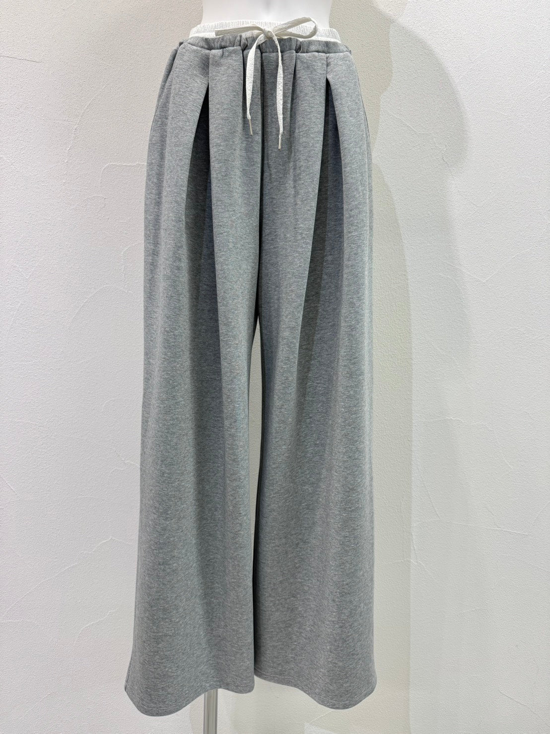 【予約商品】CYAN TOKYO レイヤーウエストジャージーワイドパンツ
