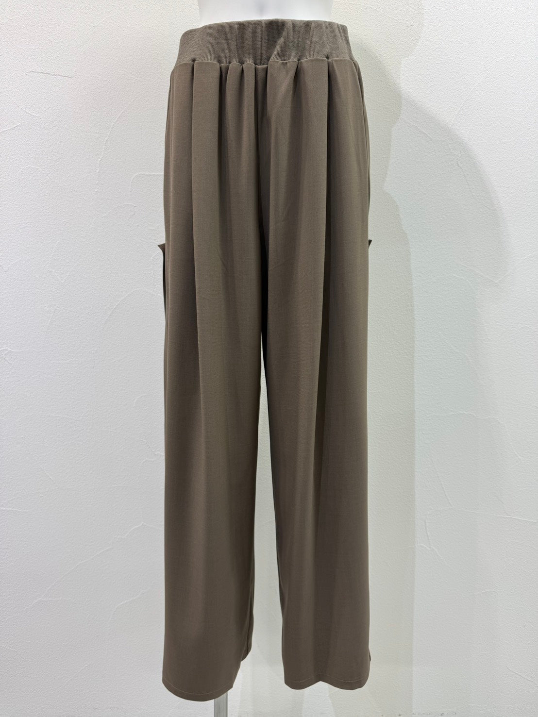 【予約商品】CYAN TOKYO バックドレープワイド