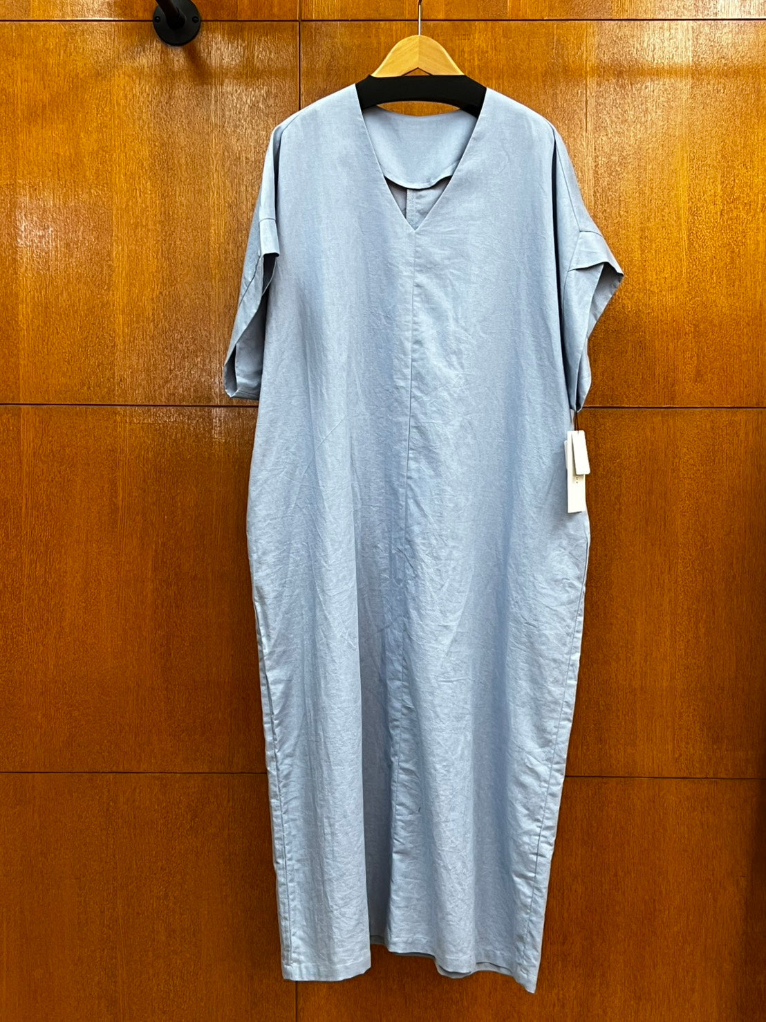 【CLOCHE】Vネックロング丈サックワンピース